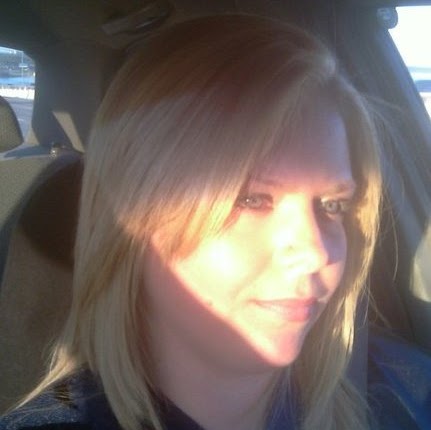 Kristina Thompson Photo 12