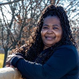 Pamela Shaw Photo 14