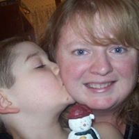 Julie Hooper Photo 35