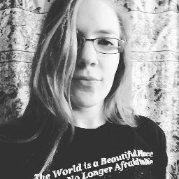 Sarah Morgan Photo 15