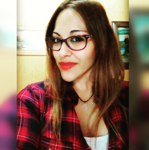Victoria Salinas Photo 39
