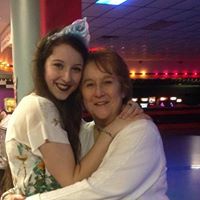 Debora Cross Photo 4