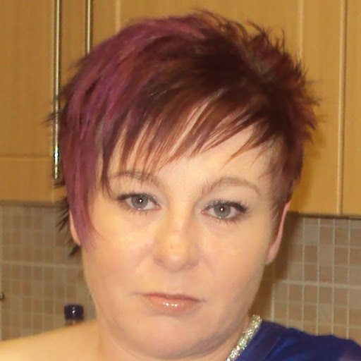 Karen Larkin Photo 20