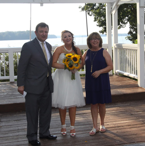 Julie Blankenship Photo 9