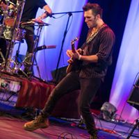 Aaron Hurt Photo 18