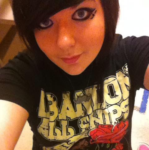 Caitlin Cox Photo 7