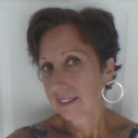 Suzanne Deschamps Photo 8