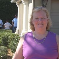 Julia Hayes Photo 32