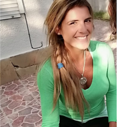 Agnes Fernandez Photo 19