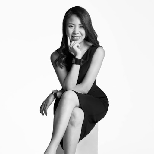 Claudia Lee Photo 27