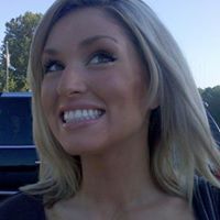 Lindsay Hardy Photo 16