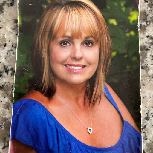 Debbie Peek Photo 11