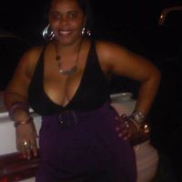 Vanessa Collins Photo 15