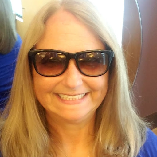 Christine Holmes Photo 28