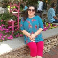 Holly Roach Photo 34