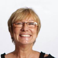 Catherine Bernard Photo 18