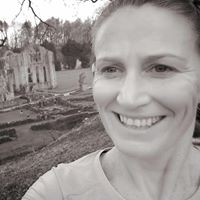 Ashleigh Burns Photo 24