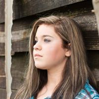 Samantha Mckinney Photo 8