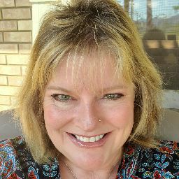 Julie Jones Photo 29