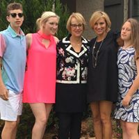 Stephanie Phipps Photo 14