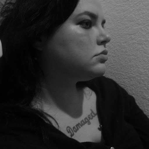 Kristen Anderson Photo 18
