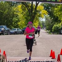 Jennifer Lindquist Photo 19