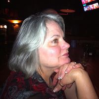 Julie Stuckey Photo 23