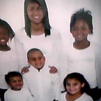 April Harris Photo 40