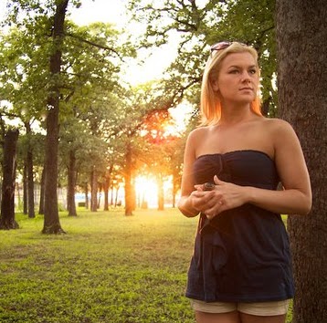Sarah Hawkins Photo 4