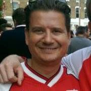 Julian Sims Photo 23