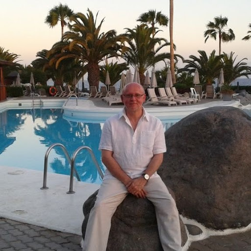 Alan Bullock Photo 30