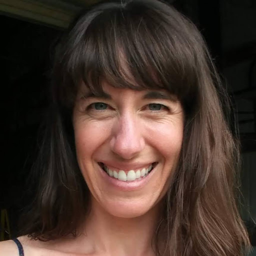 Laura Devries Photo 32