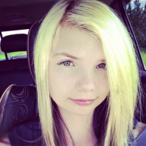 Alexandra Ball Photo 13