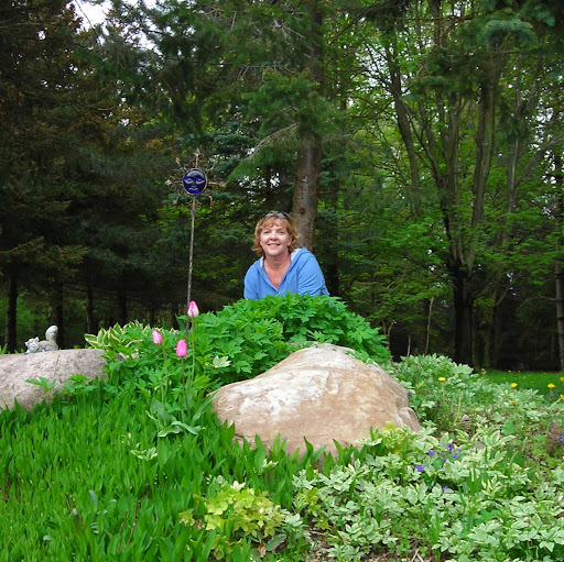 Vicki Schultz Photo 19