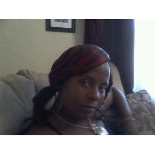 Carmen Moore Photo 34