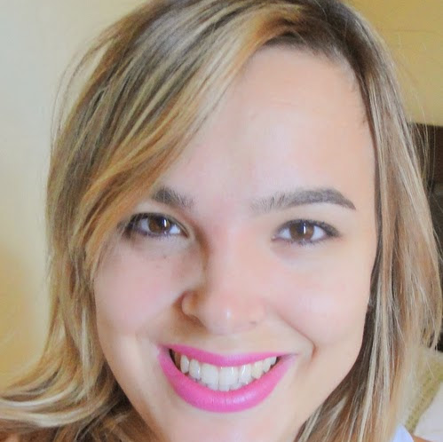 Debora Amaral Photo 18