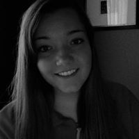 Danielle Golden Photo 13