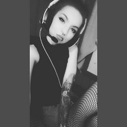 Erin Gilliam Photo 5