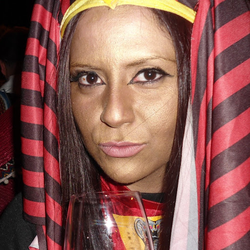 Yadira Fernandez Photo 11