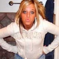 Sarah Tucker Photo 16