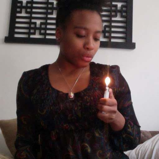 Kat Reynolds Photo 8