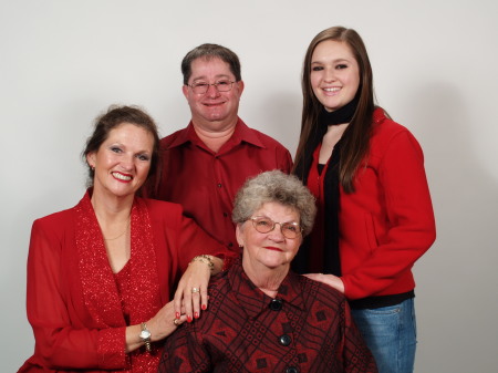 Leslie Hall Photo 24