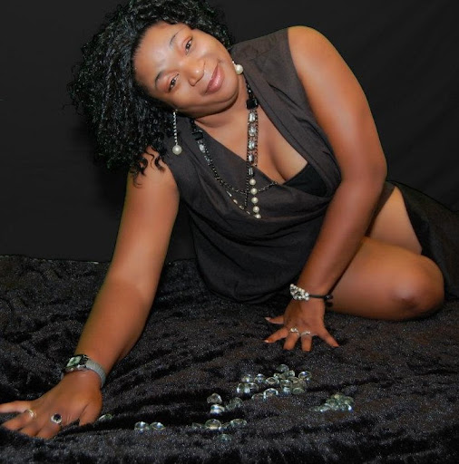Tonya Alexander Photo 13