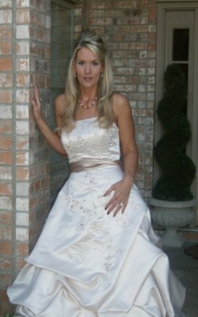 Christine Golden Photo 24