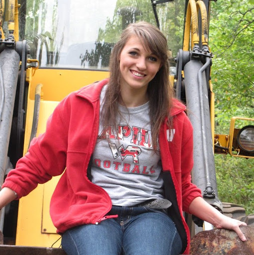 Bethany Anderson Photo 17