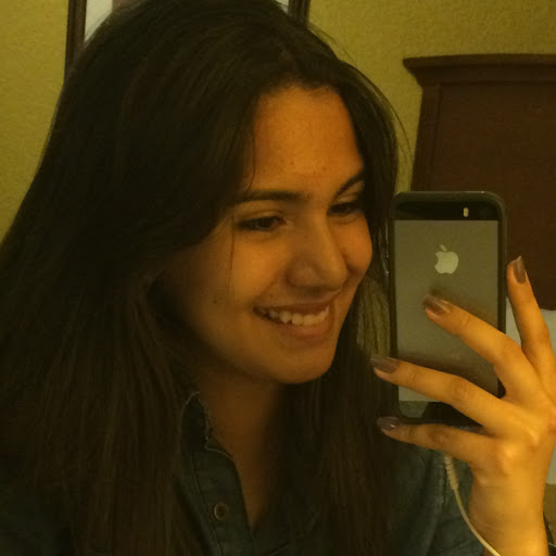 Laura Michael Photo 13