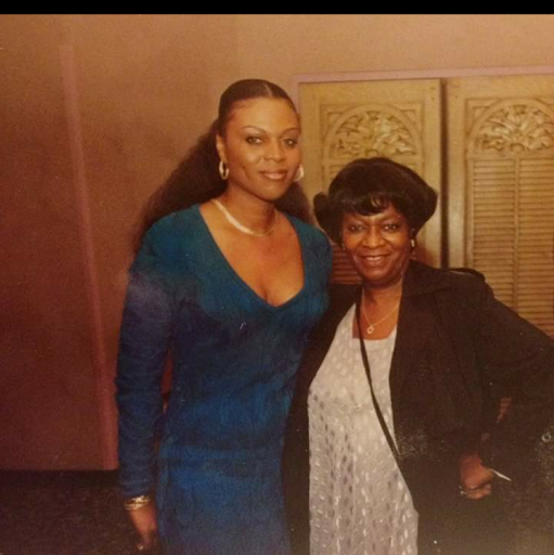 Anita Allen Photo 34