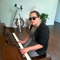 Amanda Orlando Photo 14