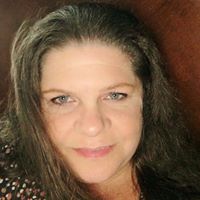 Julia Bassett Photo 13