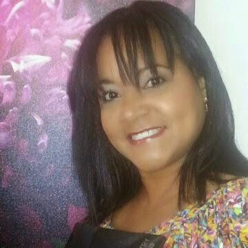 Aida Santiago Photo 16